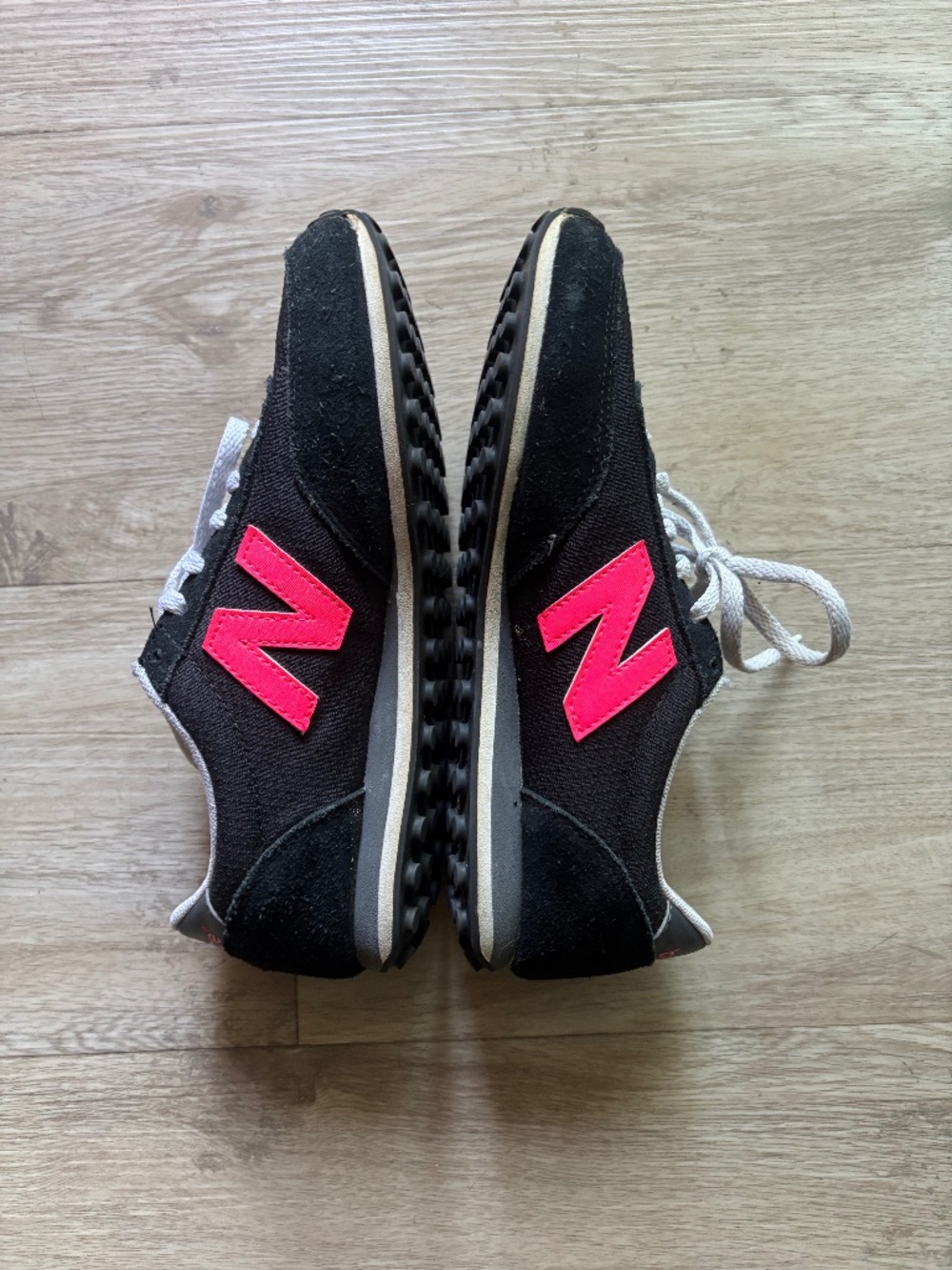 New Balance 410 Retro Sneakers Black Pink size 6.5